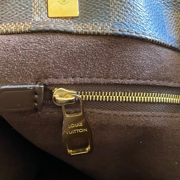 Louis Vuitton ( SOLD ) - Picture 5 of 9